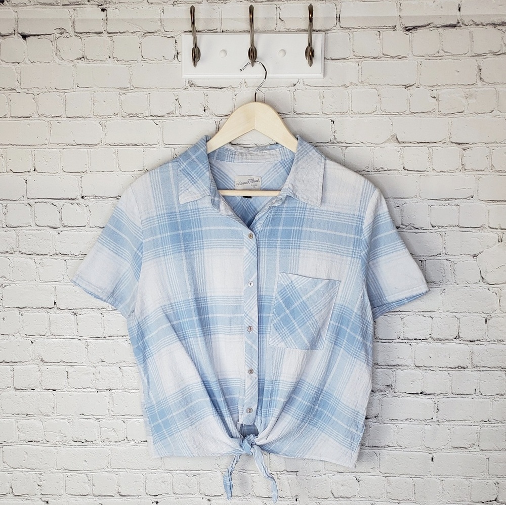 Universal Thread plaid crop top